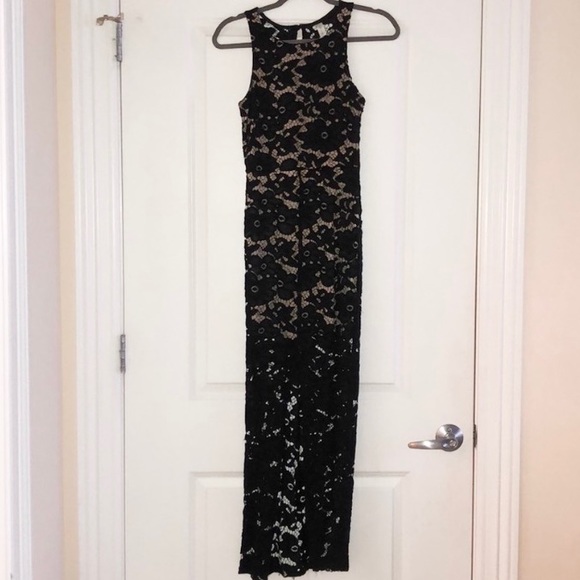 Black lace maxi dress - Picture 3 of 5